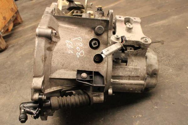 BOITE DE VITESSE CITROEN / PEUGEOT 208 1.2PURETECH ( 5VITESSES ) - Vue 2